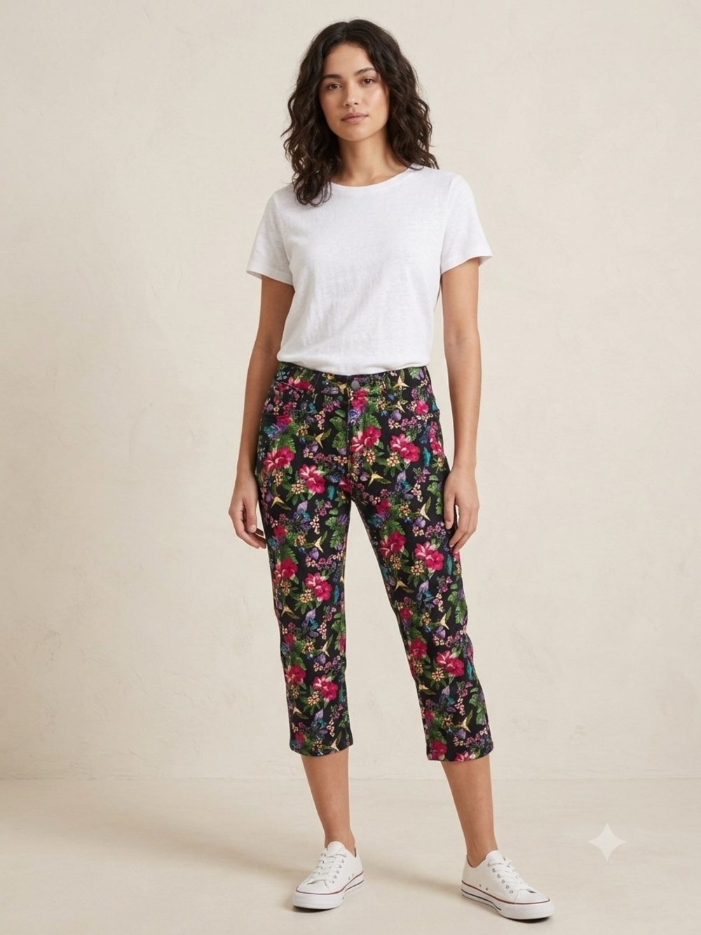 Women's Floral Crop Capris - Black Floral